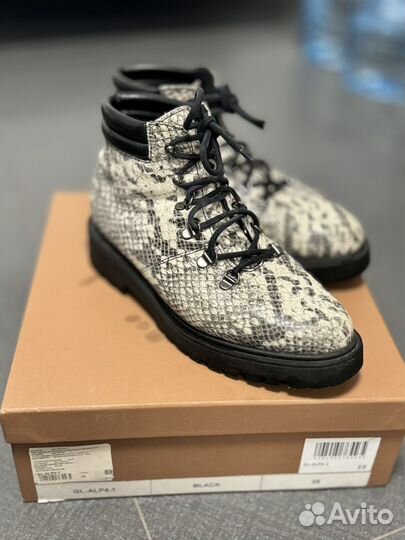 Ботинки женские зимние 39 Pazolini