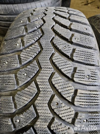 Bridgestone Blizzak Spike-01 265/60 R18