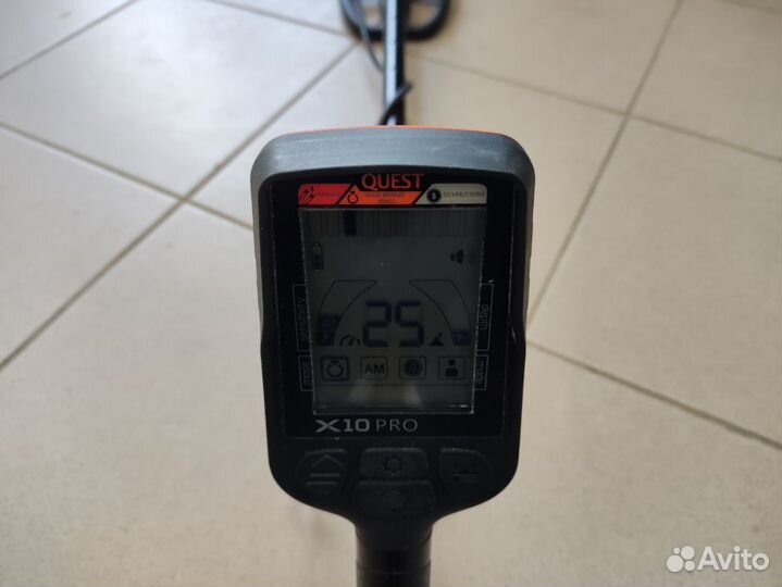 Металлоискатель Quest X10 Pro