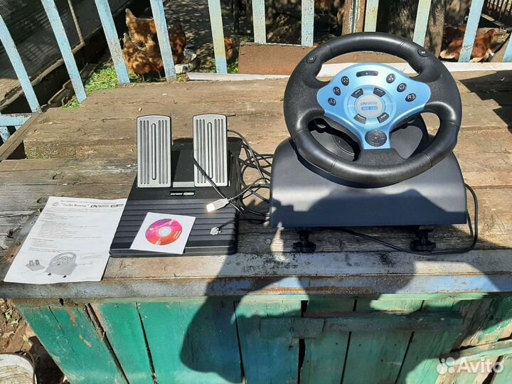 Руль с педалями