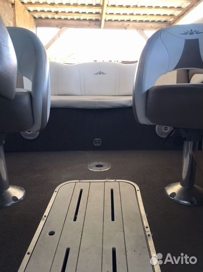 Катер каютный Mariah SC-19