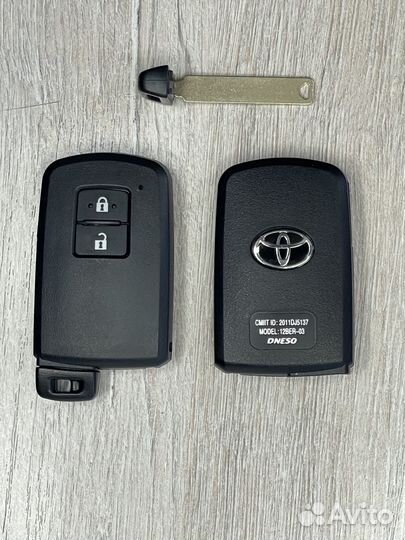 Ключ Тойота Камри V 50 / V 55