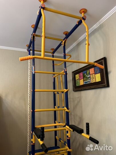 Шведская стенка с турником бу