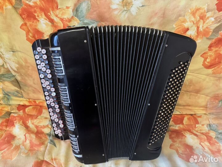 Баяны эстрадные, заказные и ученические