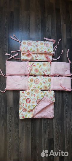 Бортики в детскую кроватку с одеялом