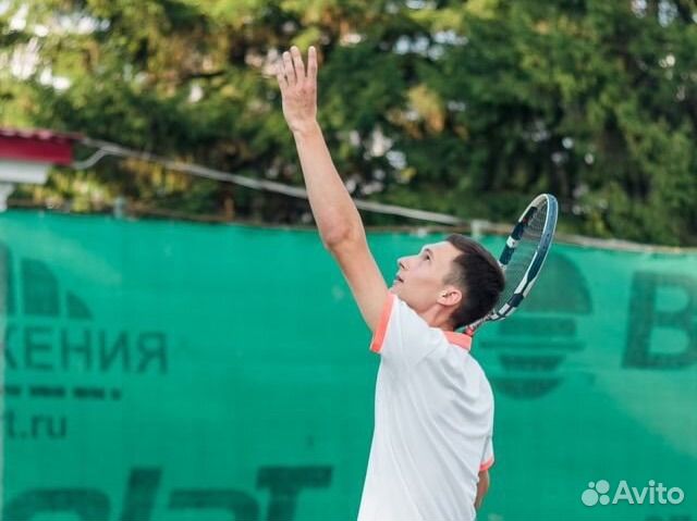 Тренер по большому теннису