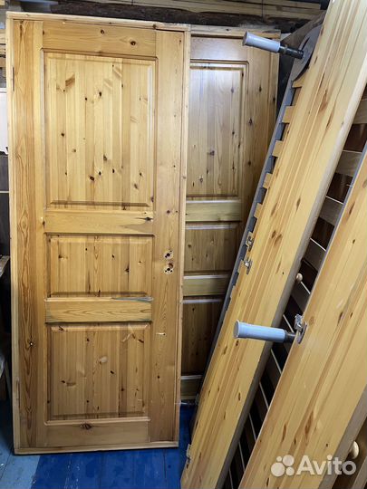Дверь массив дерева с коробкой. Красивая. Доставка