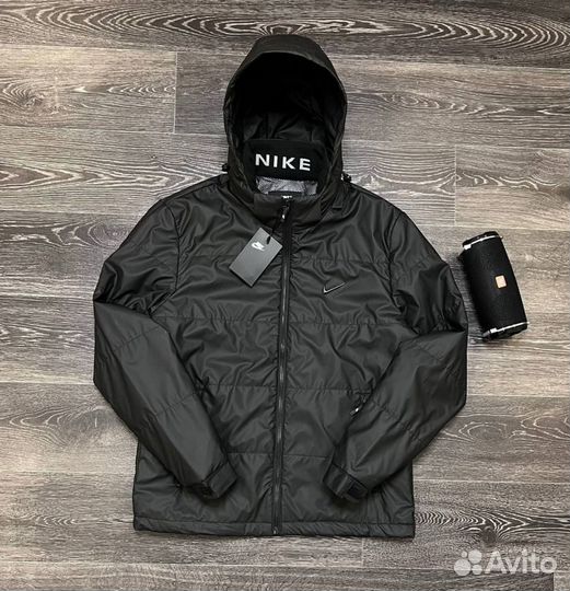 Демисезонные куртки Nike спортивные