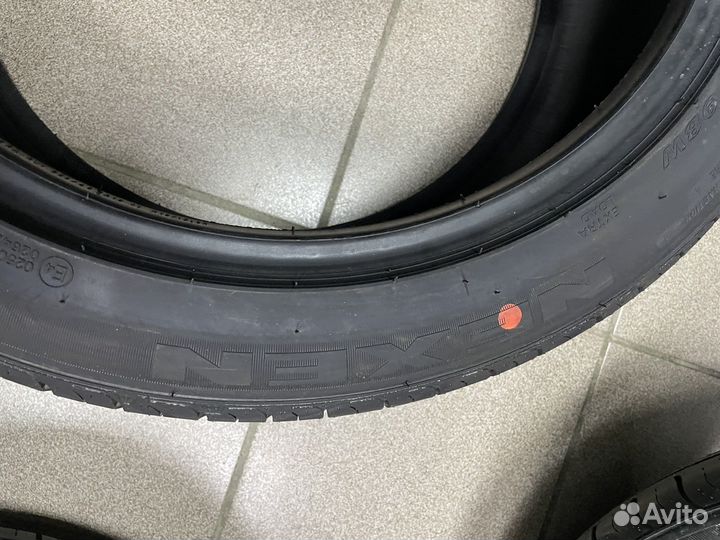 Nexen N Fera RU1 235/45 R18 98W