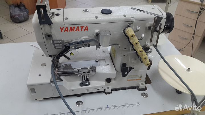 Плоскошовная швейная машина Yamata FY 2500-02BB