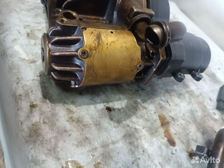 Насос масляный Audi A6 3.0 ASN BBJ