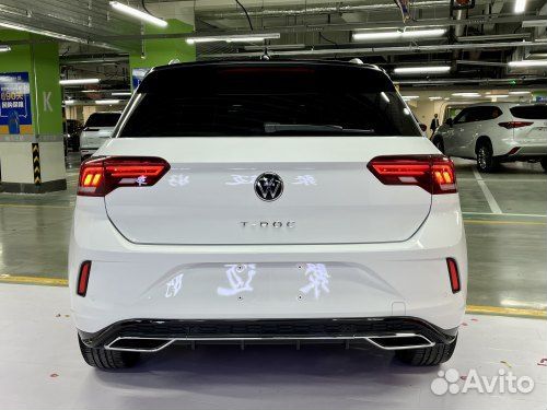 Volkswagen T-Roc (China) 1.4 AMT, 2022, 25 100 км