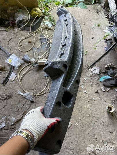 Абсорбер передний Lexus Is250