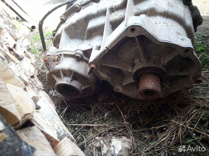 Раздатка от коробки автомат Рендж Ровер