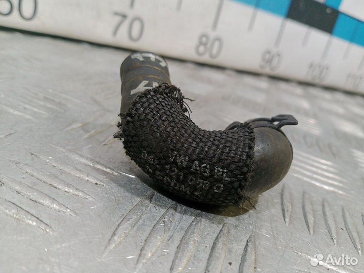 Б/У Патрубок охлаждающей жидкости VW#001