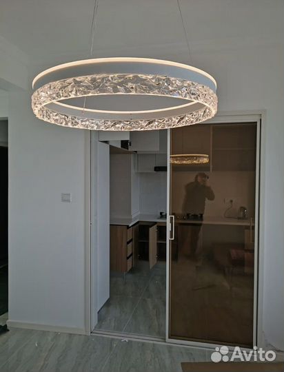 Люстра потолочная новая