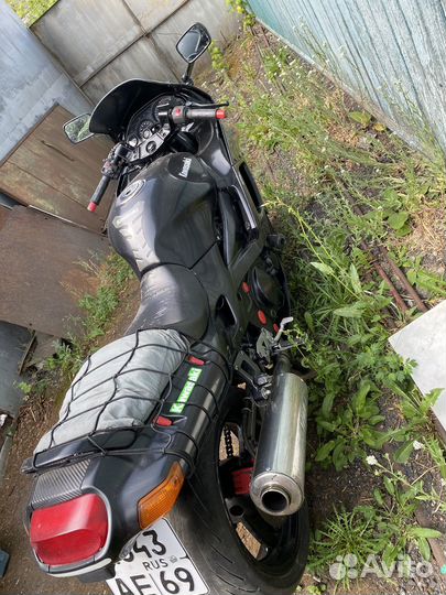 Kawasaki zzr400-2 2001