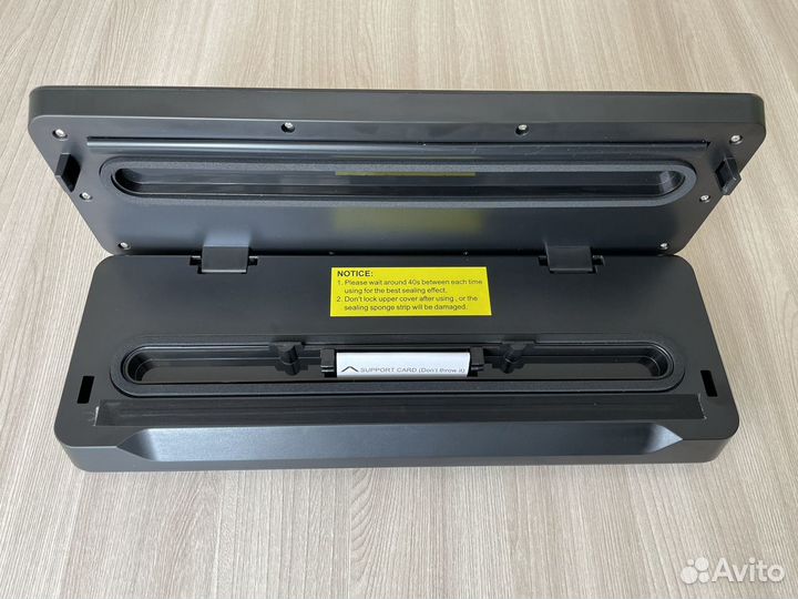 Вакуумный упаковщик, вакууматор