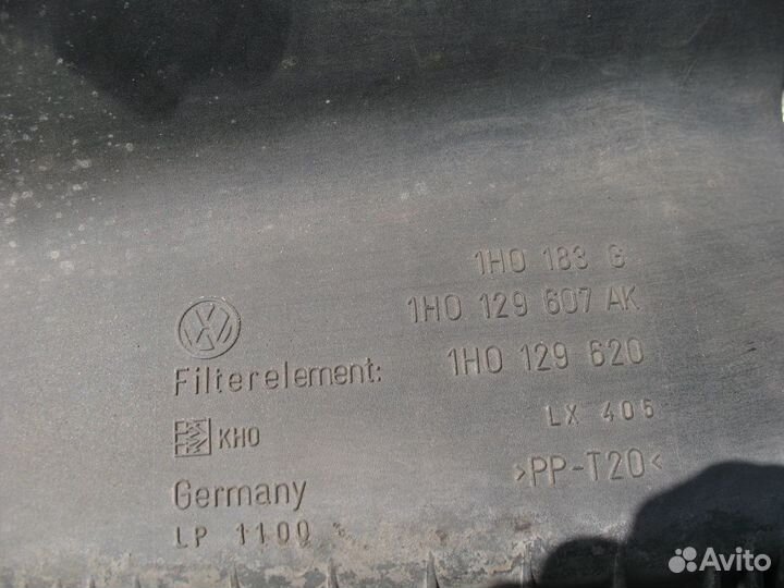 Корпус воздушного фильтра Volkswagen Vento 1.8 AAM