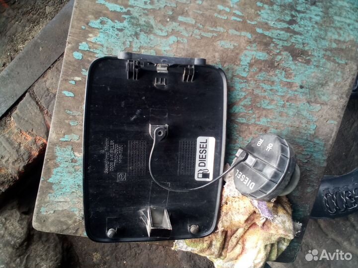 Санг енг рекстон 1 лючок