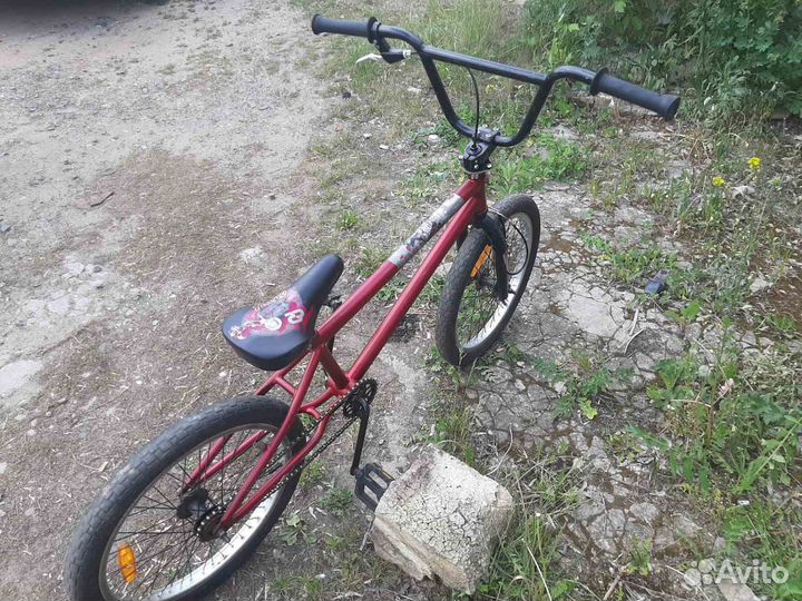 Трюковой велосипед BMX