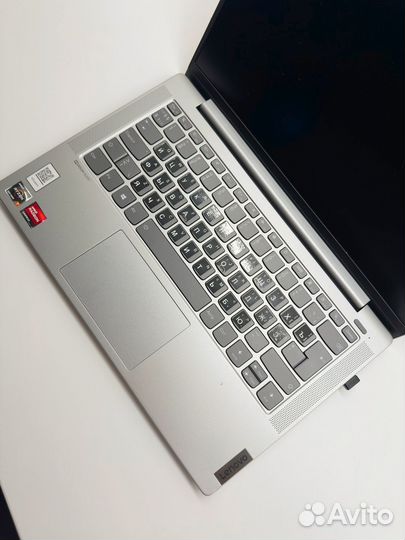 Ноутбук Lenovo Ideapad 5