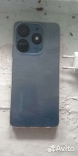 TECNO Spark 10 Pro, 8/128 ГБ