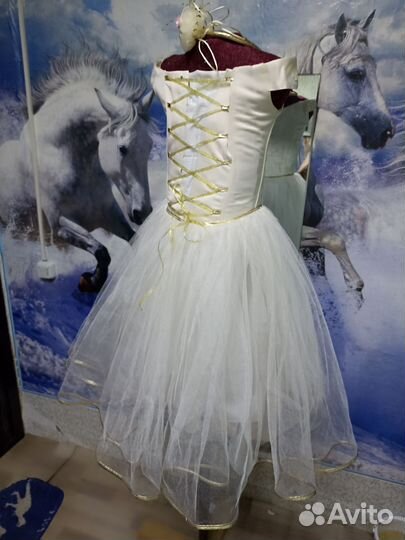 Принимая заказы на пошив детской одежды