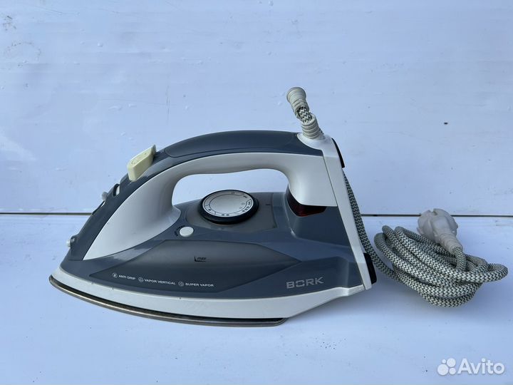 Утюг bork