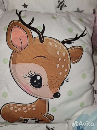 Бортики, полный комплект в кроватку новый