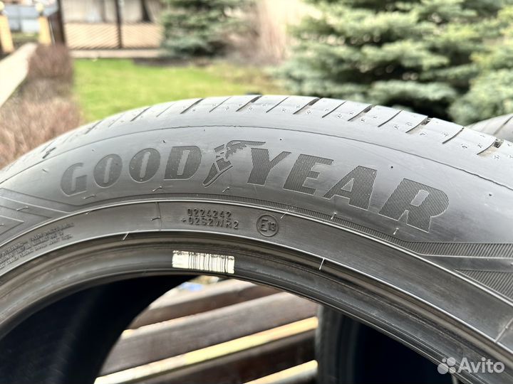 Goodyear EfficientGrip 2 SUV 285/45 R22