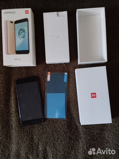 Продам iPad 4, телефоны, другая электроника