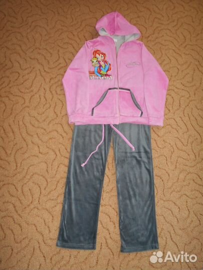 Спортивный костюм