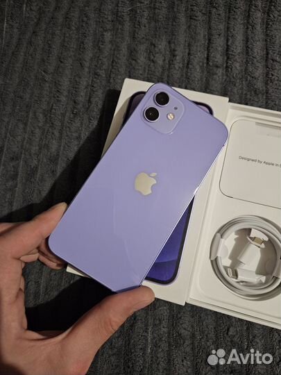 iPhone 12, 64 ГБ