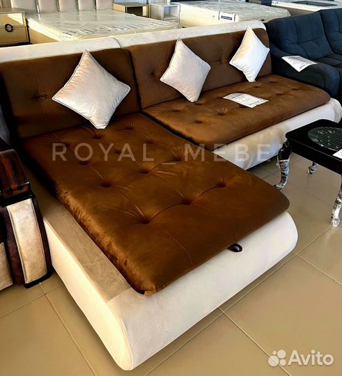 Большой угловой диван