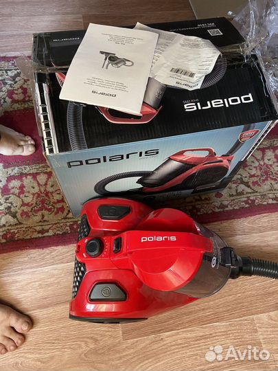 Продается пылесос Polaris PVC 1836