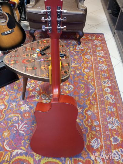 Гитара новая