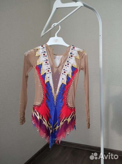 Художественная гимнастика костюм