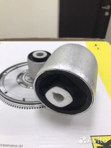 Сайлентблок VAG 8K0407183D