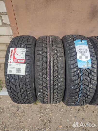 Kumho WinterCraft Ice Wi32 205/55 R16 94T