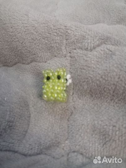 Фигурка жабы из бисера