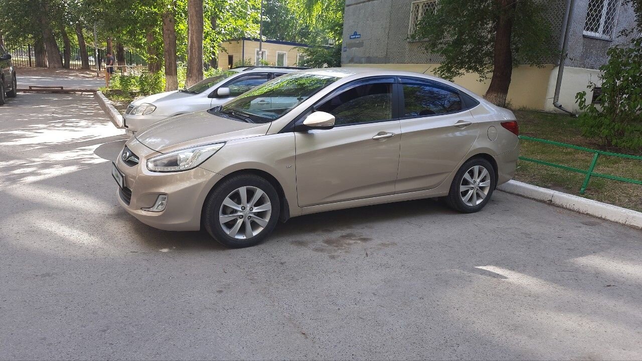 Hyundai Solaris: фото владельца