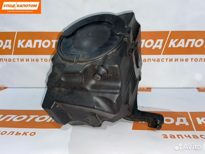 Корпус воздушногo фильтра Ford Kuga 2 2013 1848221