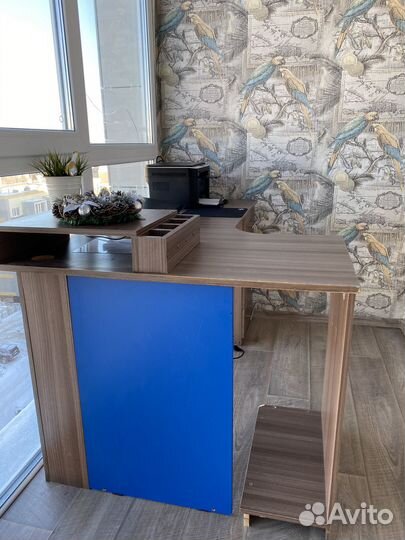 Компьютерный стол