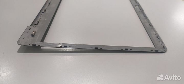 Рамка матрицы BA75-03718B для Samsung NP530U4C