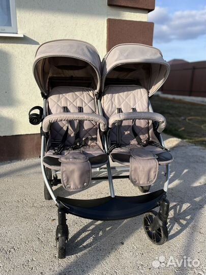 Прогулочная коляска для двойни farfello