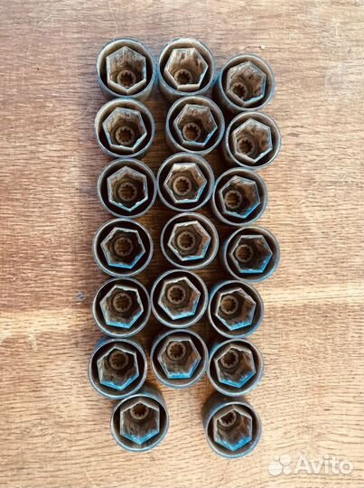 Крышка колесного болта VW 20 шт. - удар