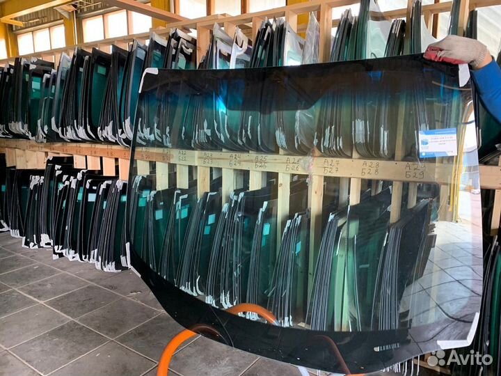 Лобовое стекло Форд Фокус с обогревом