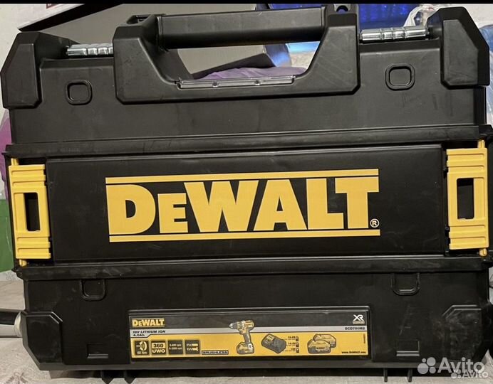 Кейс DeWalt Tstak