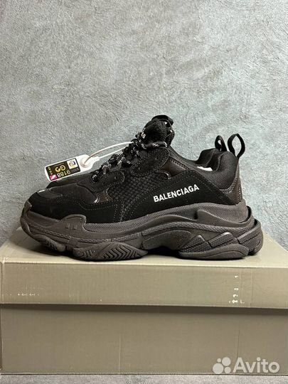 Кроссовки Balenciaga triple s новые